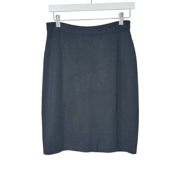 St. John Dresses & Skirts - St. John Basics Knit Skirt 6 Navy Blue Santana Knit Elastic Waist Pencil Career